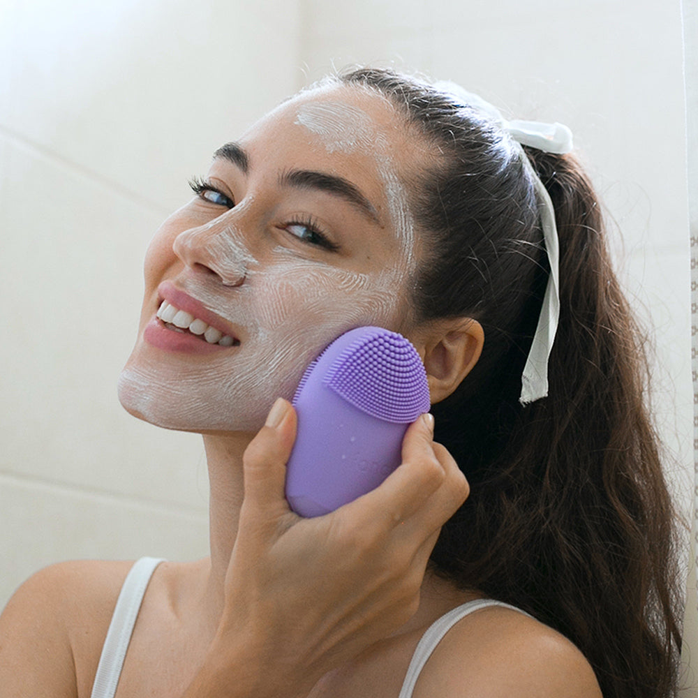 Isla Facial Cleansing Brush